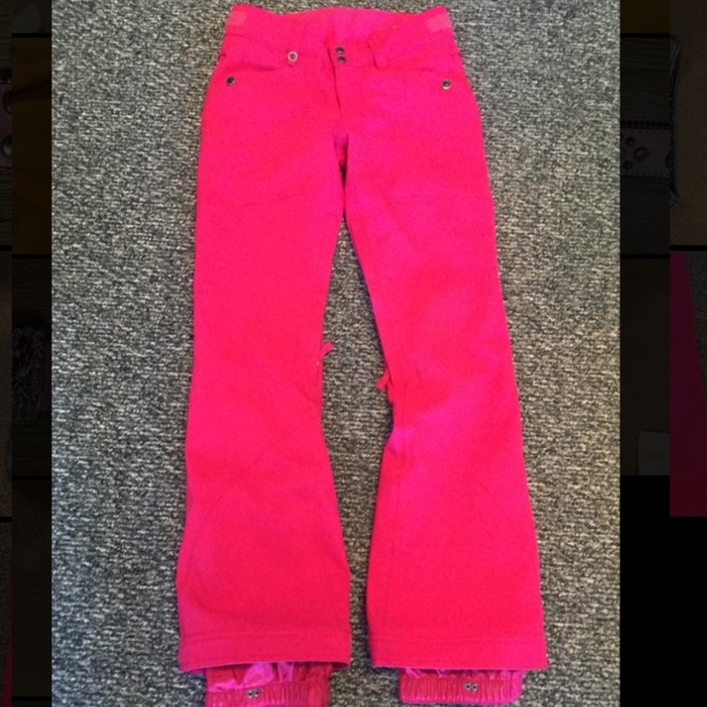 XS Woman’s Roxy pink snow pants